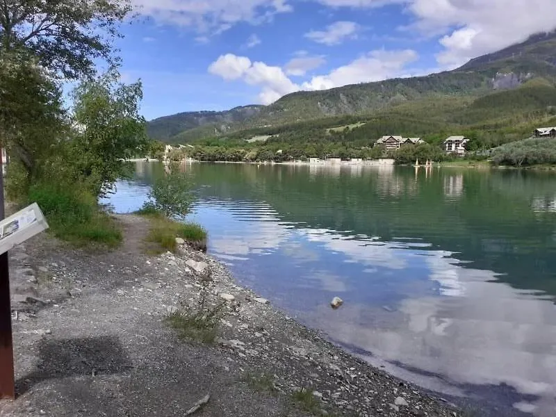 Superbe Appartement Les Jardins Du Lac Embrun Apartment