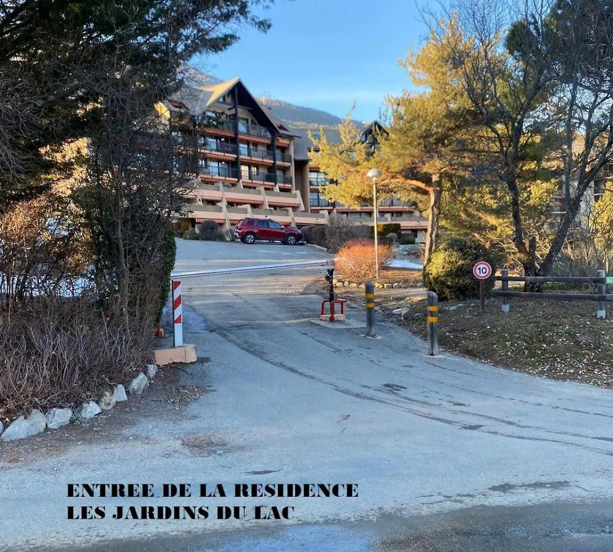 Superbe Appartement Les Jardins Du Lac Embrun Apartment